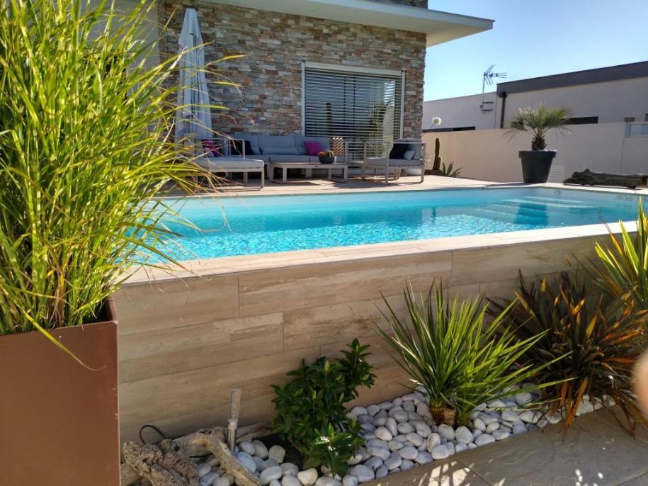 Rue Du Bac Bed & Breakfast Villeneuve-de-la-Raho Bagian luar foto